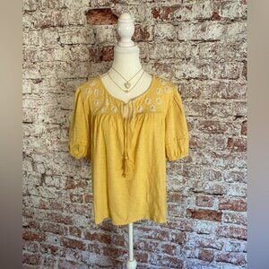 Wonderly Daisy Yellow Peasant TopEmbroidered Daisy AccentsPuff Sleeve